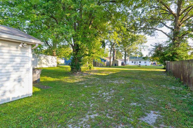 1425 Covert Avenue, Evansville, IN 47714