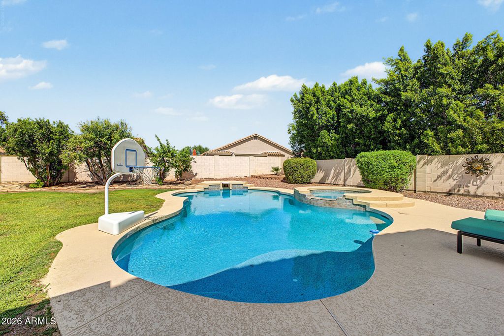 7220 W LOS GATOS Drive, Glendale, AZ 85310 — photo 3
