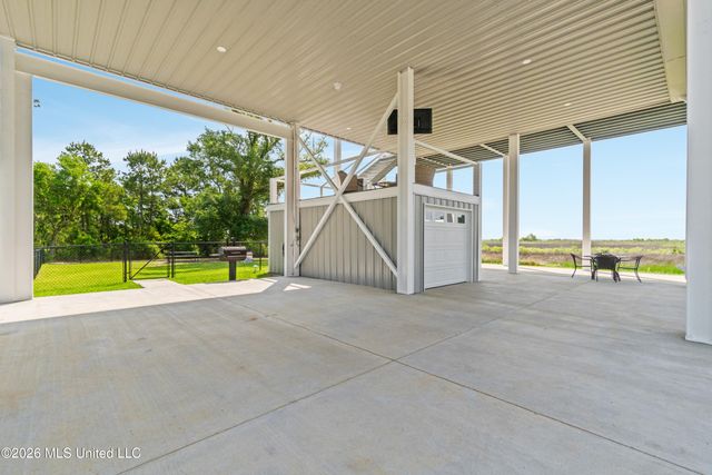 5004 Oak Street, Bay Saint Louis, MS 39520