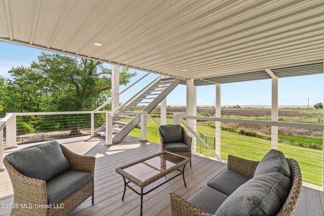 5004 Oak Street, Bay Saint Louis, MS 39520