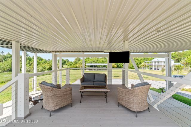 5004 Oak Street, Bay Saint Louis, MS 39520