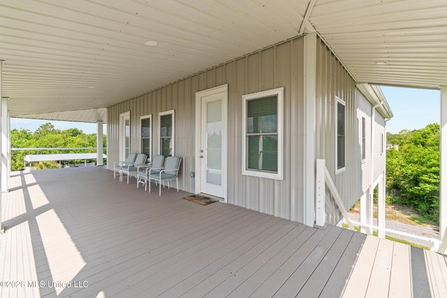 5004 Oak Street, Bay Saint Louis, MS 39520