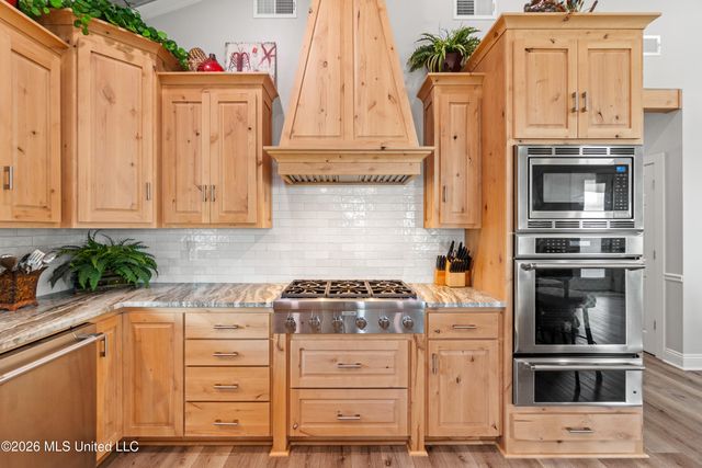 5004 Oak Street, Bay Saint Louis, MS 39520
