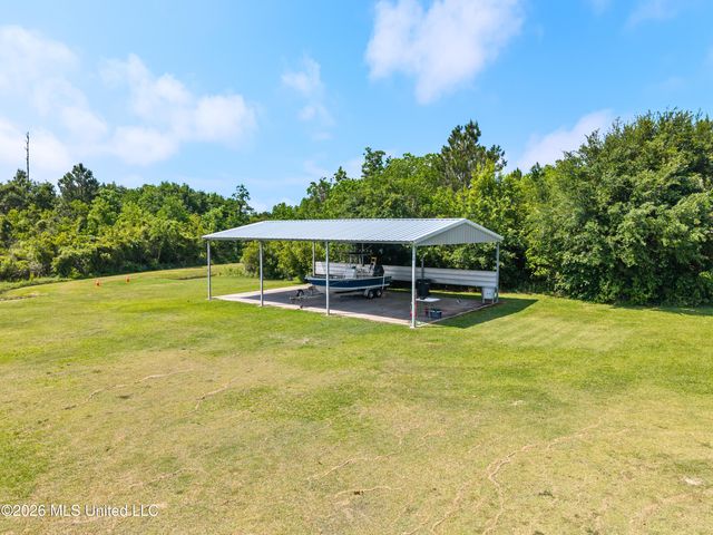 5004 Oak Street, Bay Saint Louis, MS 39520