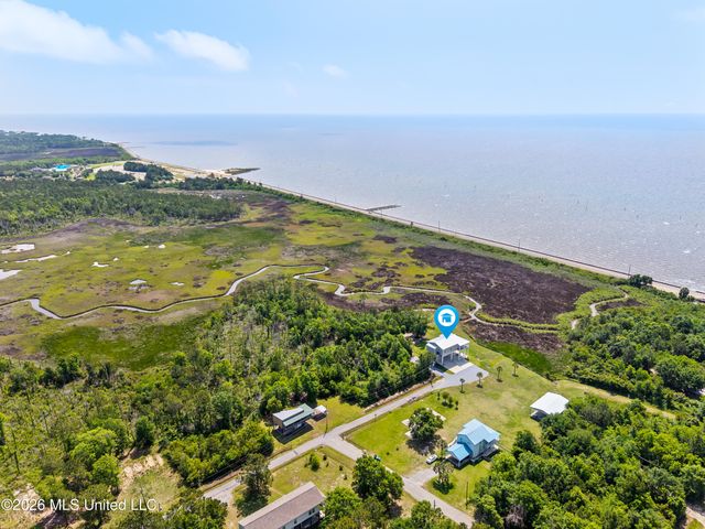 5004 Oak Street, Bay Saint Louis, MS 39520