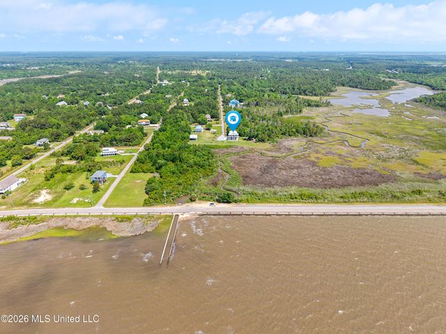5004 Oak Street, Bay Saint Louis, MS 39520
