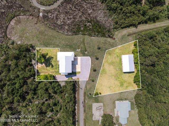 5004 Oak Street, Bay Saint Louis, MS 39520