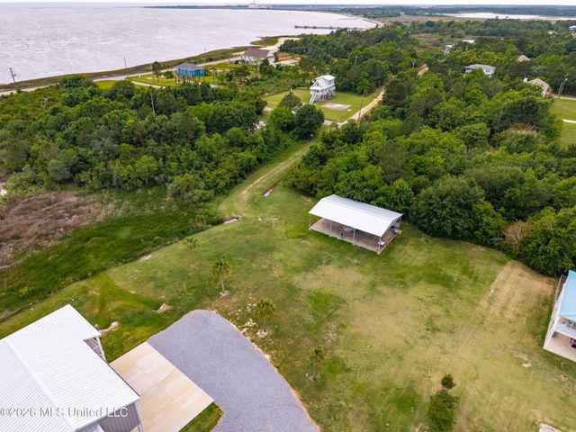 5004 Oak Street, Bay Saint Louis, MS 39520