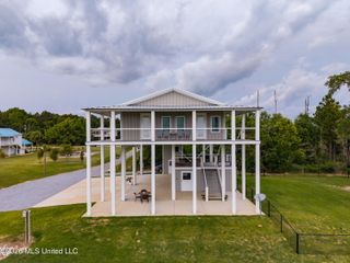 5004 Oak Street, Bay Saint Louis, MS 39520