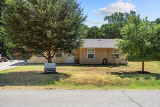 128 Lynn Drive, Azle, TX 76020