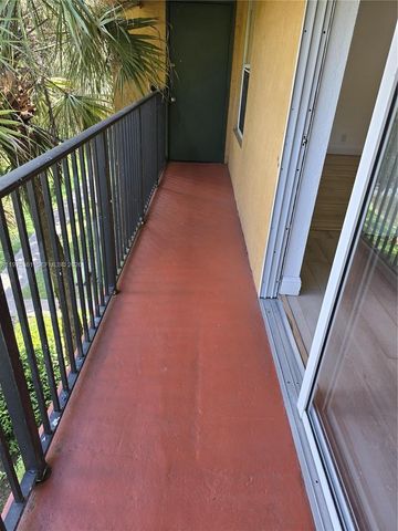 10781 Cleary Blvd 308, Plantation, FL 33324