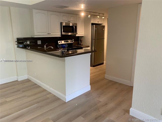 10781 Cleary Blvd 308, Plantation, FL 33324