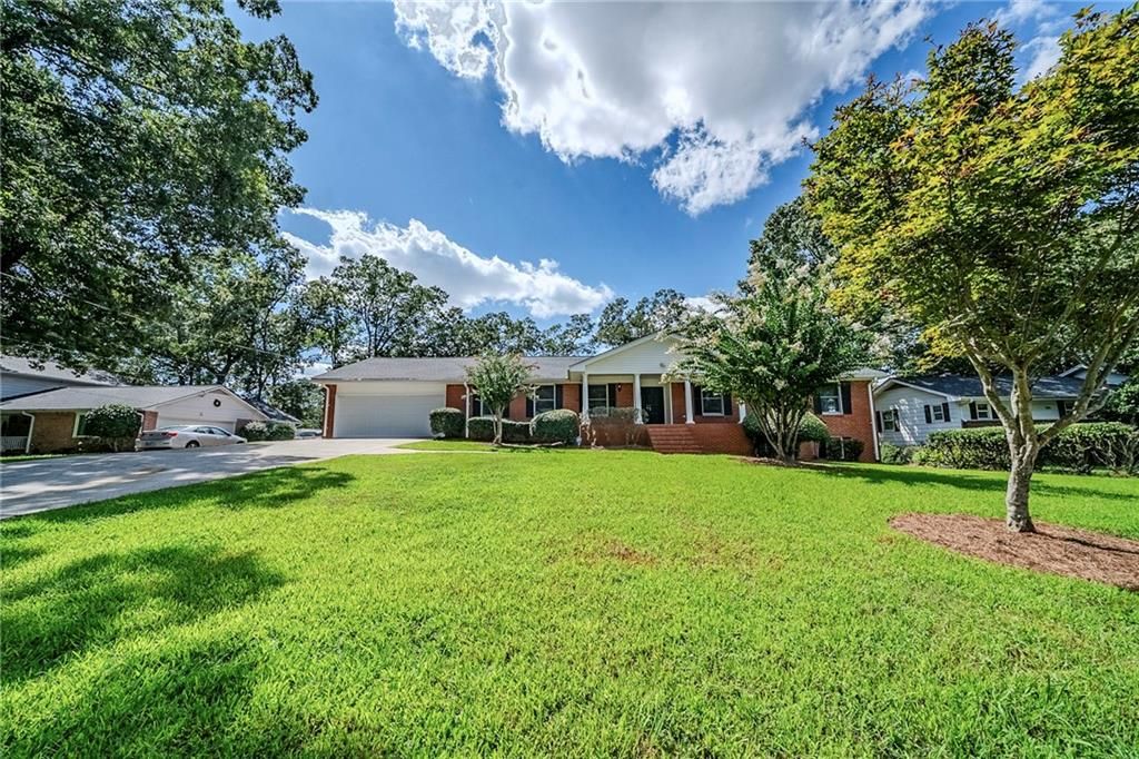 2561 Highland Golf Course SE Drive, Conyers, GA 30013