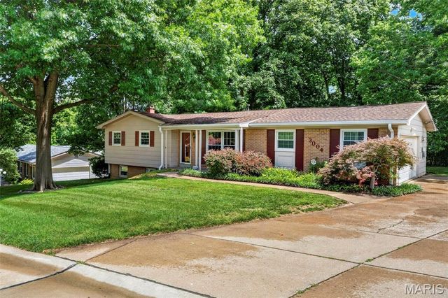 3004 Arrow Rock Drive, St Charles, MO 63303