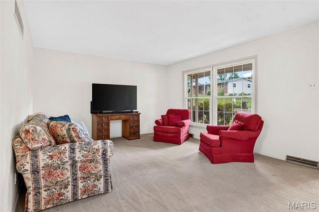 3004 Arrow Rock Drive, St Charles, MO 63303