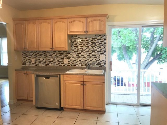 8 Thayer Pl 2, Braintree, MA 02184