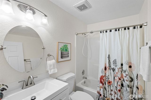 7160 E Fillmore Street, Port Orchard, WA 98366