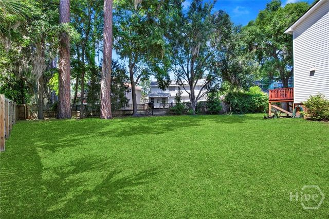 502 Pointe South Drive, Savannah, GA 31410