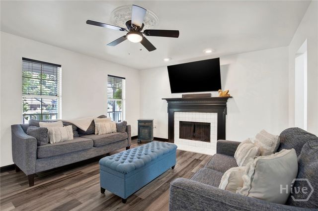 502 Pointe South Drive, Savannah, GA 31410