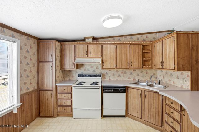 3014 Boones Neck Road SW, Supply, NC 28462