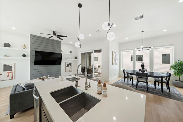 3010 Delano Street, Houston, TX 77004