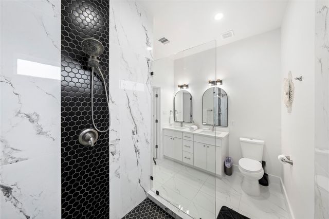 3010 Delano Street, Houston, TX 77004