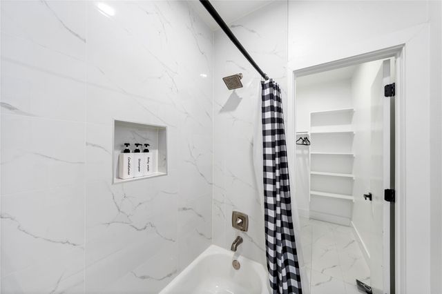 3010 Delano Street, Houston, TX 77004