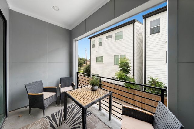 3010 Delano Street, Houston, TX 77004