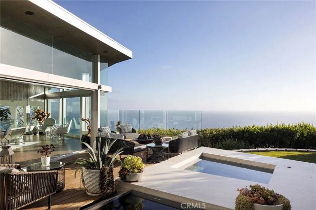 465 Panorama Drive, Laguna Beach, CA 92651