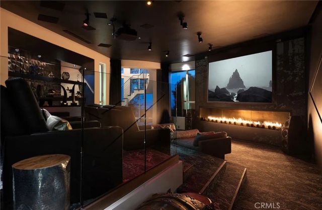 465 Panorama Drive, Laguna Beach, CA 92651