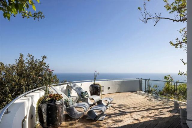 465 Panorama Drive, Laguna Beach, CA 92651