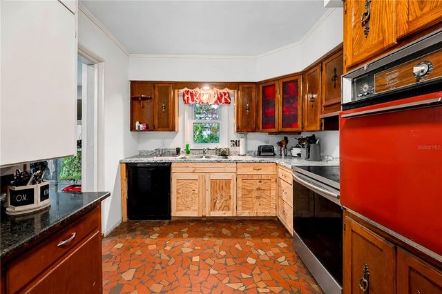 715 AVENUE B SW, Winter Haven, FL 33880