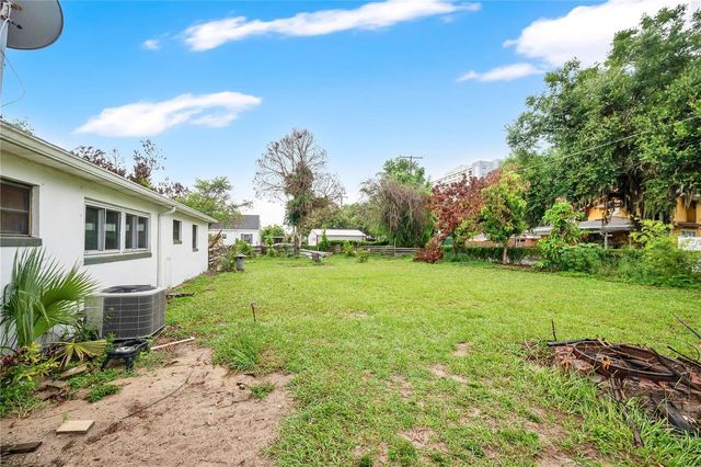 715 AVENUE B SW, Winter Haven, FL 33880