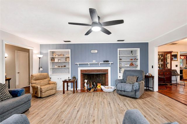 715 AVENUE B SW, Winter Haven, FL 33880