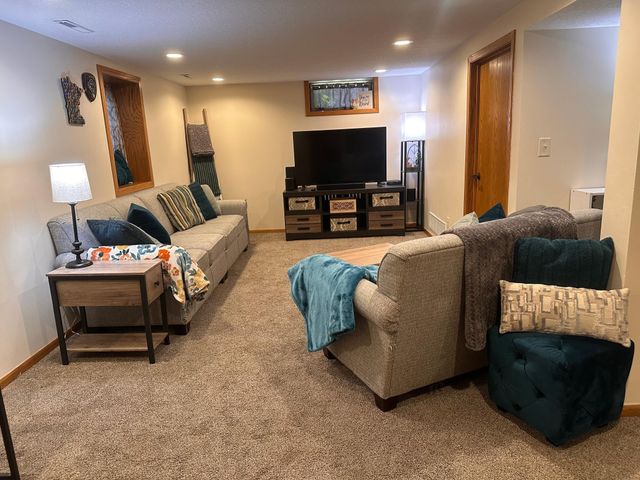 3929 5th Street NW, Rochester, MN 55901