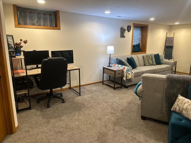 3929 5th Street NW, Rochester, MN 55901