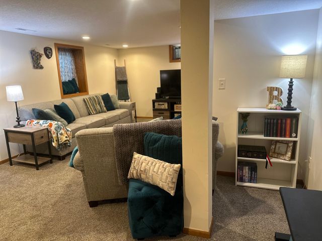 3929 5th Street NW, Rochester, MN 55901