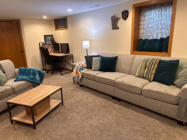 3929 5th Street NW, Rochester, MN 55901