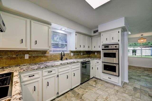 5714 Spanish Oak Drive, Houston, TX 77066