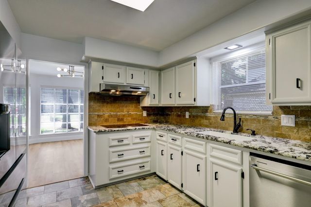 5714 Spanish Oak Drive, Houston, TX 77066