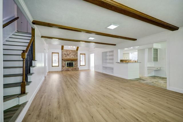 5714 Spanish Oak Drive, Houston, TX 77066