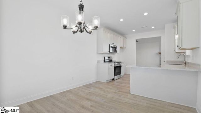 541 Woodcot Drive, Woodruff, SC 29388