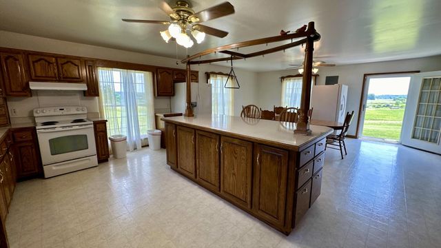 4431 Riggs Road, Pikeville, TN 37367
