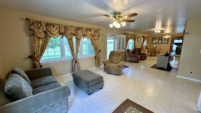 4431 Riggs Road, Pikeville, TN 37367