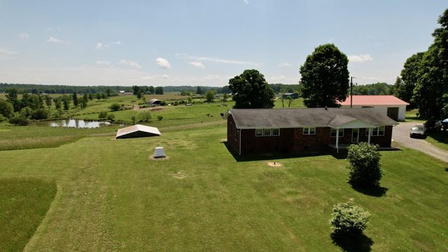 4431 Riggs Road, Pikeville, TN 37367
