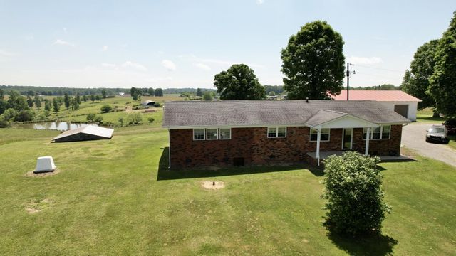 4431 Riggs Road, Pikeville, TN 37367