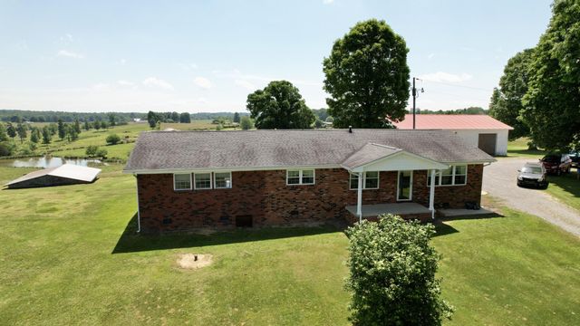4431 Riggs Road, Pikeville, TN 37367