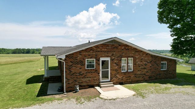 4431 Riggs Road, Pikeville, TN 37367