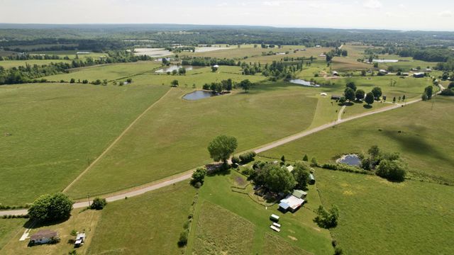 4431 Riggs Road, Pikeville, TN 37367