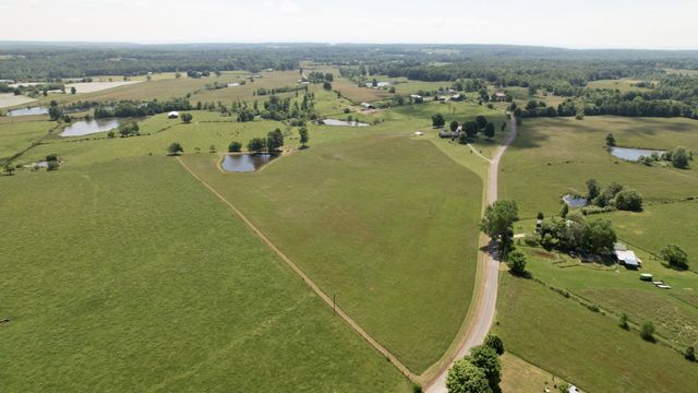 4431 Riggs Road, Pikeville, TN 37367